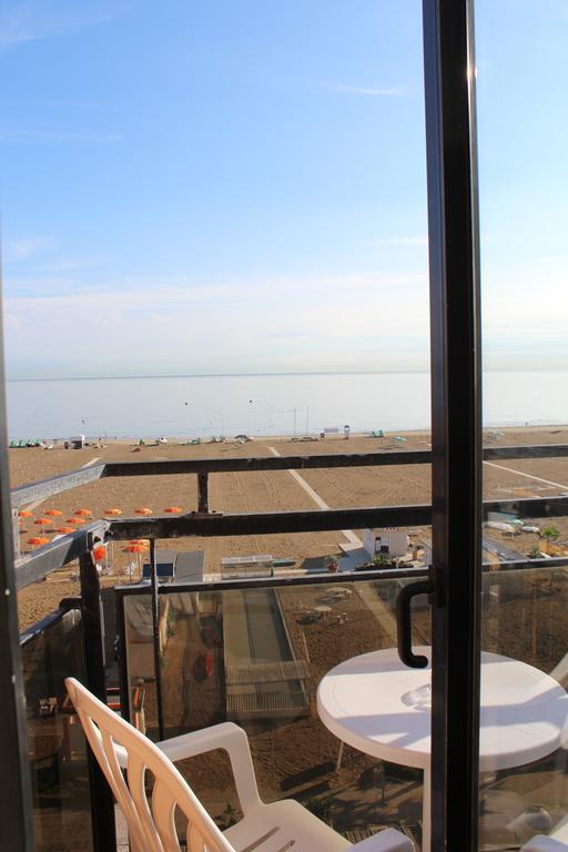 Hotel Grand Meeting Rimini Exterior photo